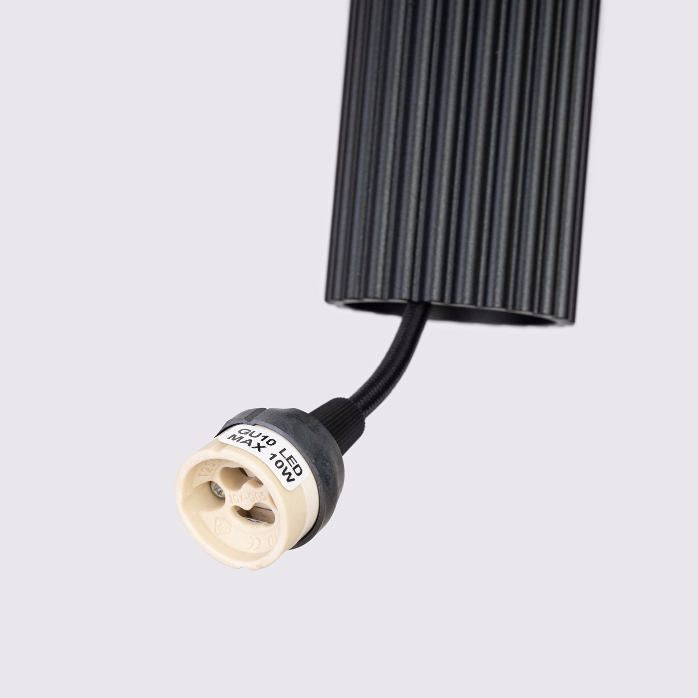 38032ec3af26ff09845bd50ad1105e39